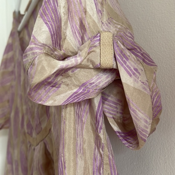 DKNY 100% silk t-shirt in floral print - Picture 6 of 7